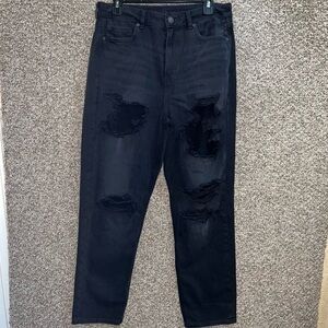 American Eagle Distressed Mom Jeans Size 10 black baggy